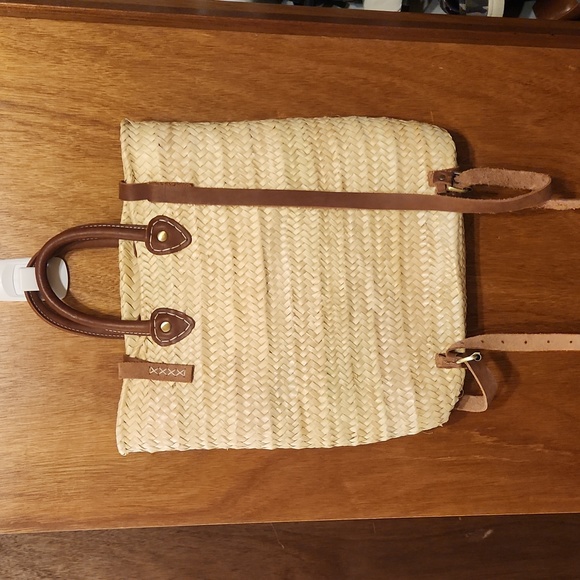 Straw and genuine leather handbag/backpack - Picture 2 of 4